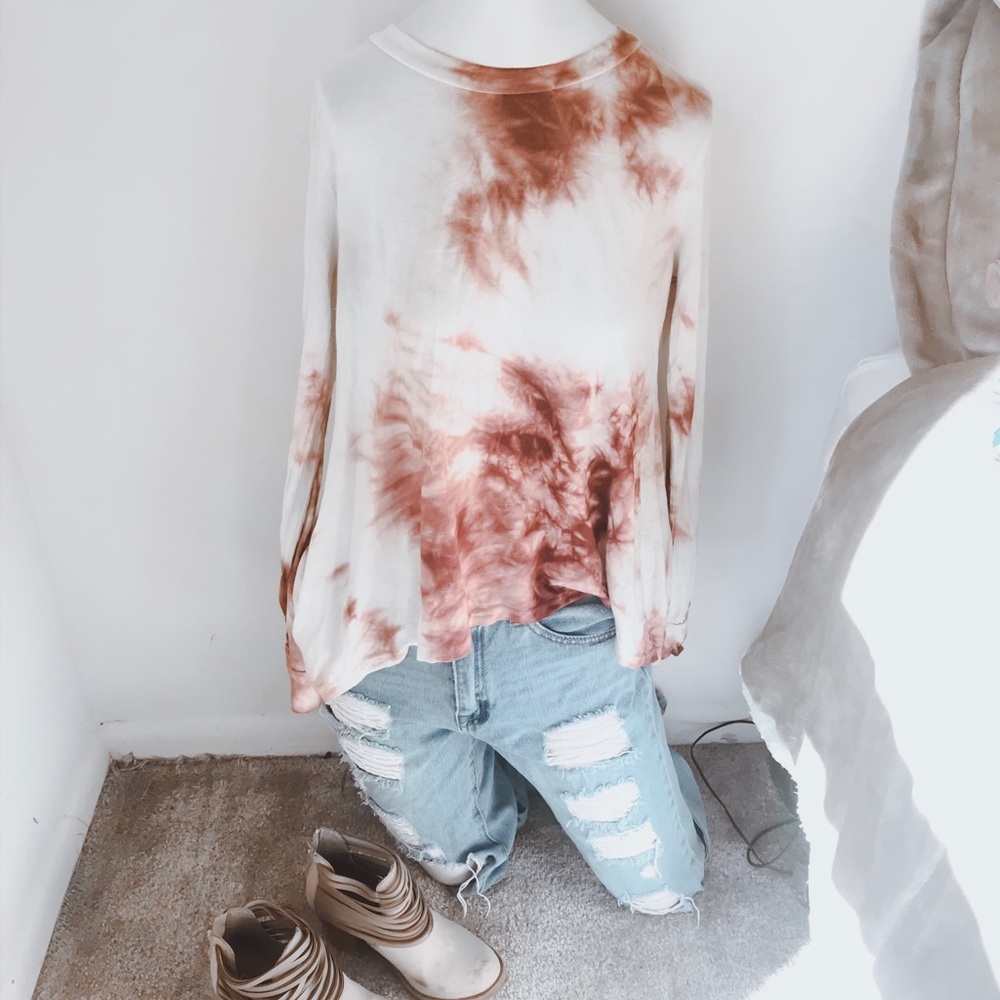Tie Dye Long Sleeve Tee